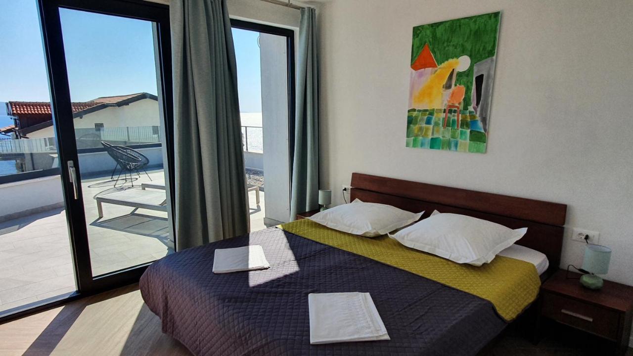 Apartments Marina Omiš Exteriör bild